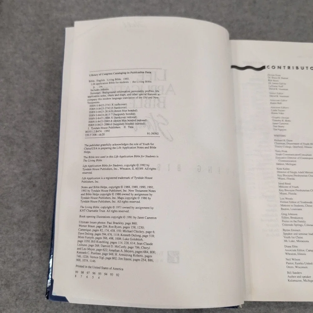 Life Application Bible for Students The Living Bible 1992 Hardcover Blue Tyndale - Picture 4 of 5
